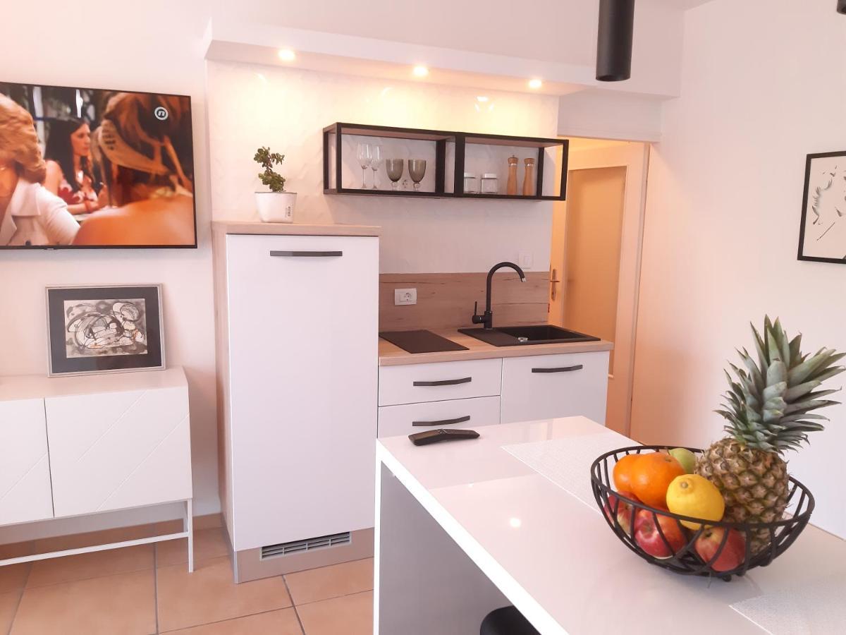 Apartment Iva Studio ラバック エクステリア 写真